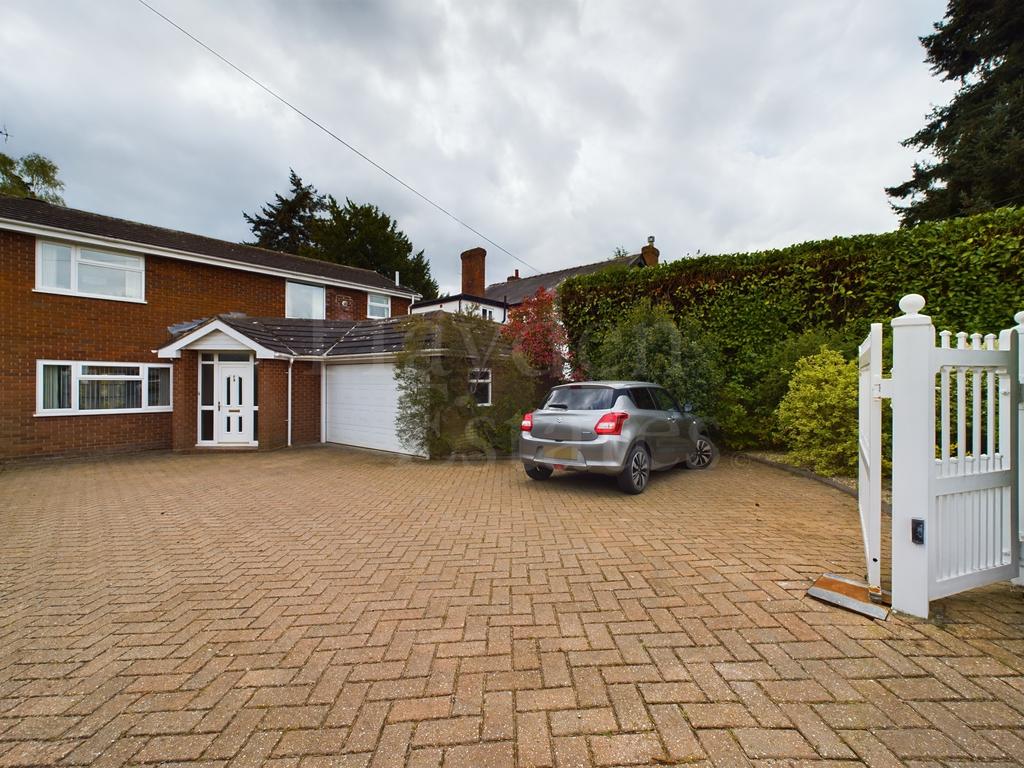 Park Lane, Bewdley, DY12 2HA 4 bed detached house for sale £735,000