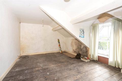 6 Bryncelyn, Talysarn, Caernarfon, LL54 6AB