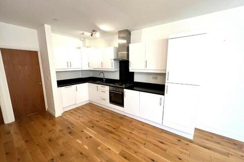 2 bedroom apartment to rent, Guildford Street, Chertsey KT16
