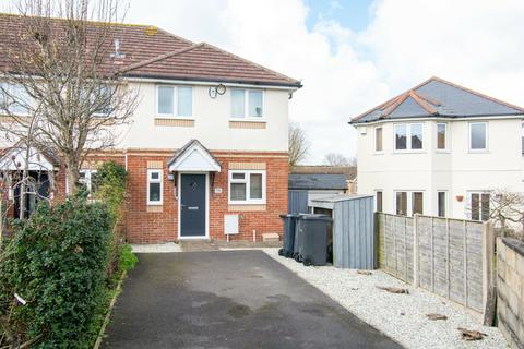 3 bedroom end of terrace house to rent, 3 Bed House on Redbreast Road, Moordown
