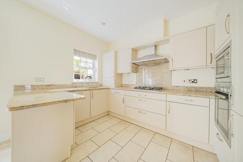 3 bedroom terraced house for sale, New Park Road, Chichester, PO19