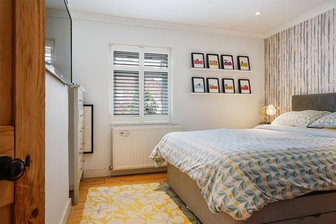 2 bedroom terraced house for sale, Smith Road, Reigate, RH2