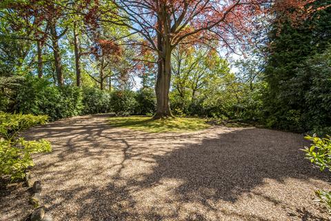 4 bedroom house for sale, HOOK HEATH