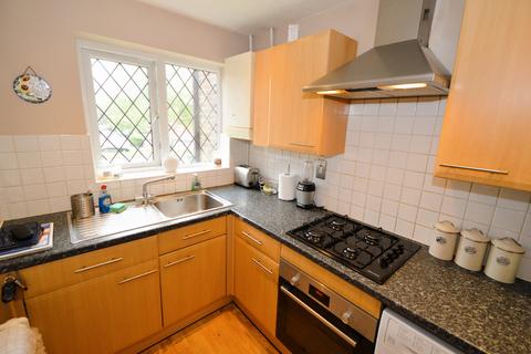 9 Shepherds Chase, Bagshot, GU19 5QX