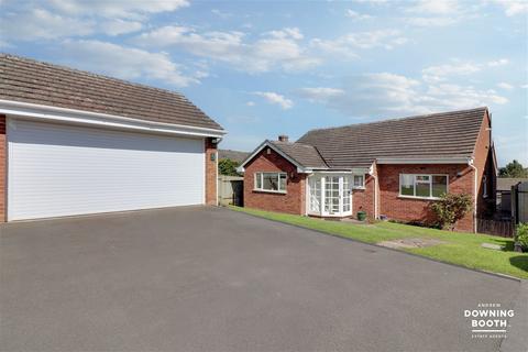 3 bedroom detached bungalow for sale, St. Davids Road, Tamworth B79