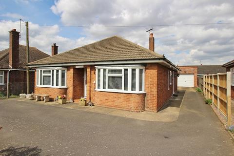 3 bedroom bungalow for sale, Hawthorn Bank, Spalding PE11