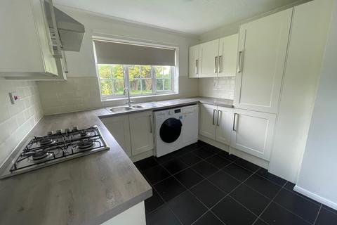 4 bedroom detached house to rent, Winchester Gardens, Canterbury
