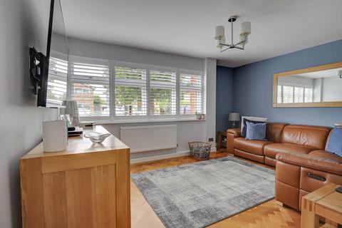 27 The Ridings, Emmer Green, Reading, RG4 8XL