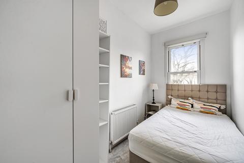 2 bedroom apartment to rent, Burnt Ash Hill London SE12