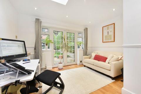 5 bedroom semi-detached house for sale, Perivale Lane, Ealing