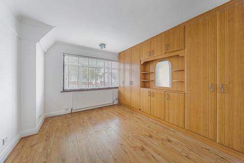 22 Regal Way, Harrow, HA3 0RX