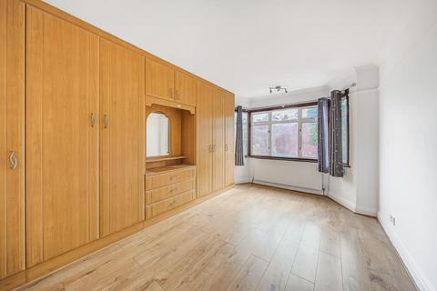 22 Regal Way, Harrow, HA3 0RX