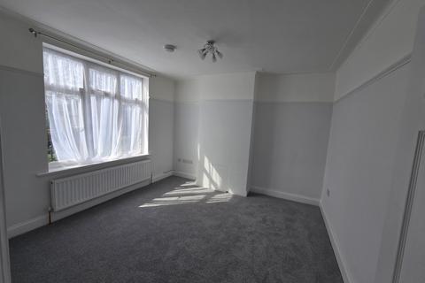 2 bedroom flat to rent, Whitchurch Lane, HA8