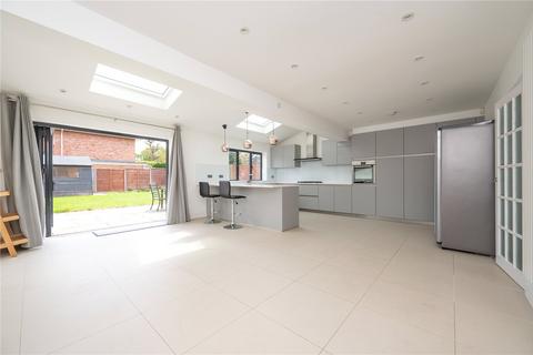 4 bedroom detached house to rent, The Meads, Bricket Wood, St. Albans, Hertfordshire