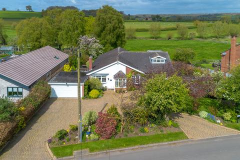 5 bedroom detached house for sale, High Street Marton, Warwickshire, CV23 9RR