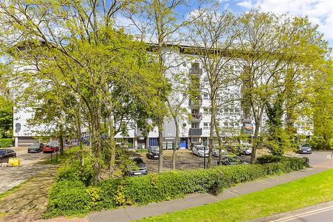 2 bedroom apartment for sale, Priory Court, Walthamstow