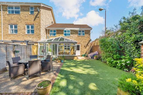 3 bedroom end of terrace house for sale, Danesfield Close, WALTON-ON-THAMES, KT12