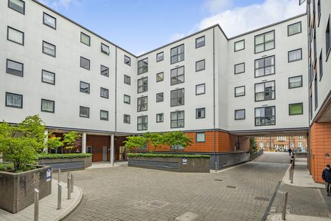 2 bedroom apartment for sale, Church Street, Epsom KT17