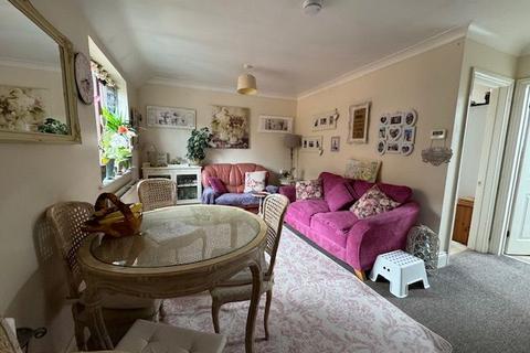 2 bedroom maisonette to rent, Newport Pagnell MK16