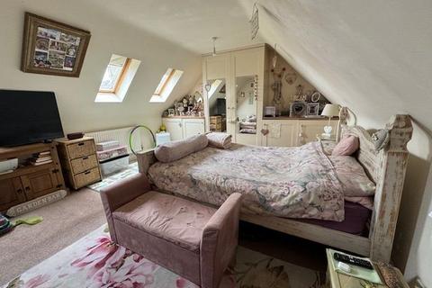 2 bedroom maisonette to rent, Newport Pagnell MK16
