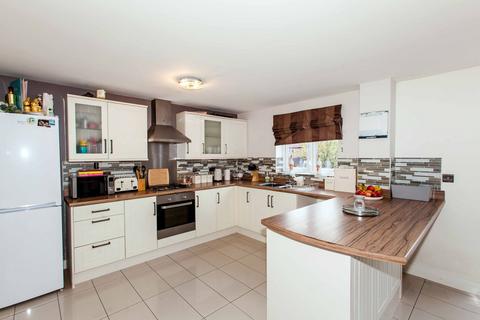 4 bedroom detached house for sale, Church Street, Clowne, S43