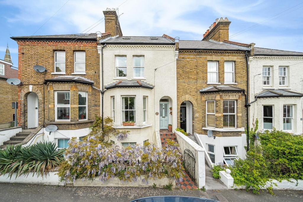 Burnhill Road, Beckenham 3 bed terraced house for sale £675,000