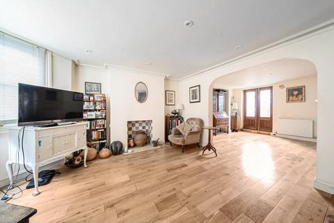 26 Burnhill Road, Beckenham, BR3 3LA