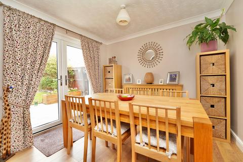 4 bedroom detached house for sale, Snowdonia Way, Hinchingbrooke Park, Huntingdon, PE29