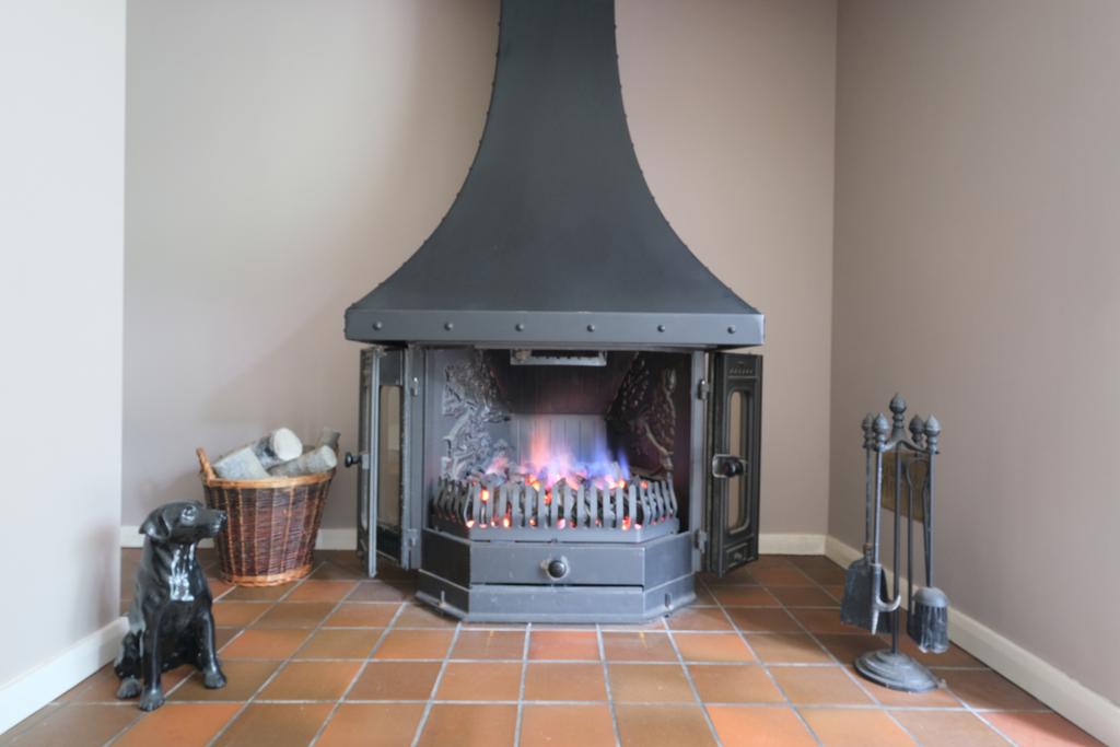 Inglenook Fireplace   Rear Reception Room