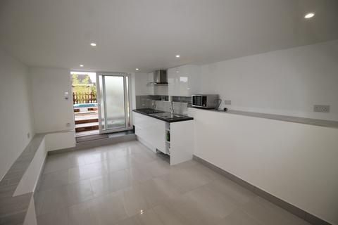 Studio to rent, Ground Floor Annexe, High Wycombe HP13