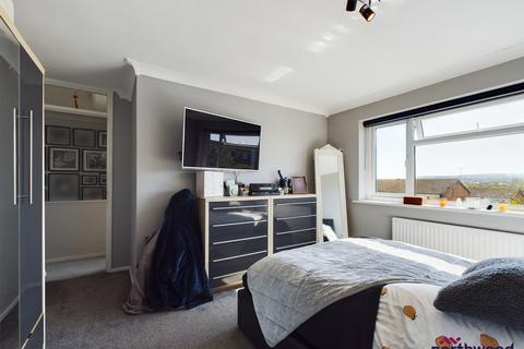 3 bedroom terraced house for sale, Foxglove Road, Langney, Eastbourne, BN23