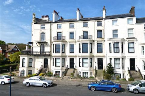 The Crescent, Filey