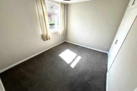 2 bedroom flat to rent, Tanfield Walk, Woodside, Aberdeen, AB24