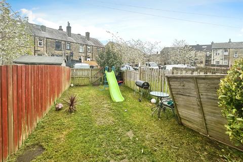 2 bedroom terraced house for sale, Plover Road, Lindley, Huddersfield, HD3