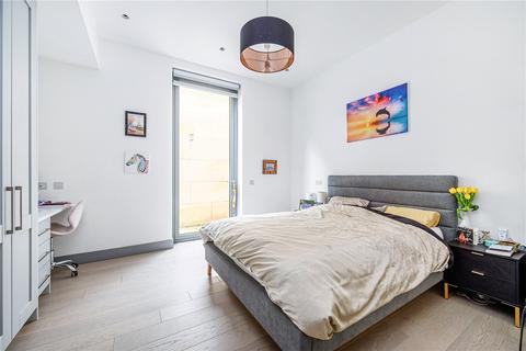 3 bedroom apartment to rent, Carlton Road, London, W5