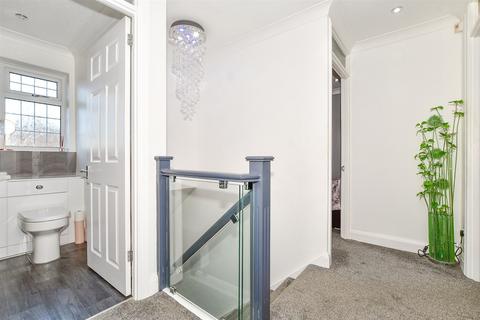 19 Barling Close, Chatham, ME5 9RL