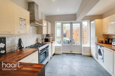 37 Chislehurst Road, Orpington, BR6 0DF
