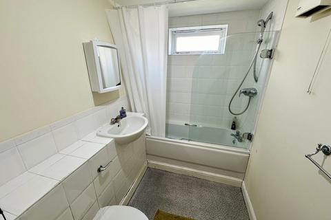 2 bedroom flat for sale, Siloam Place, Ipswich IP3