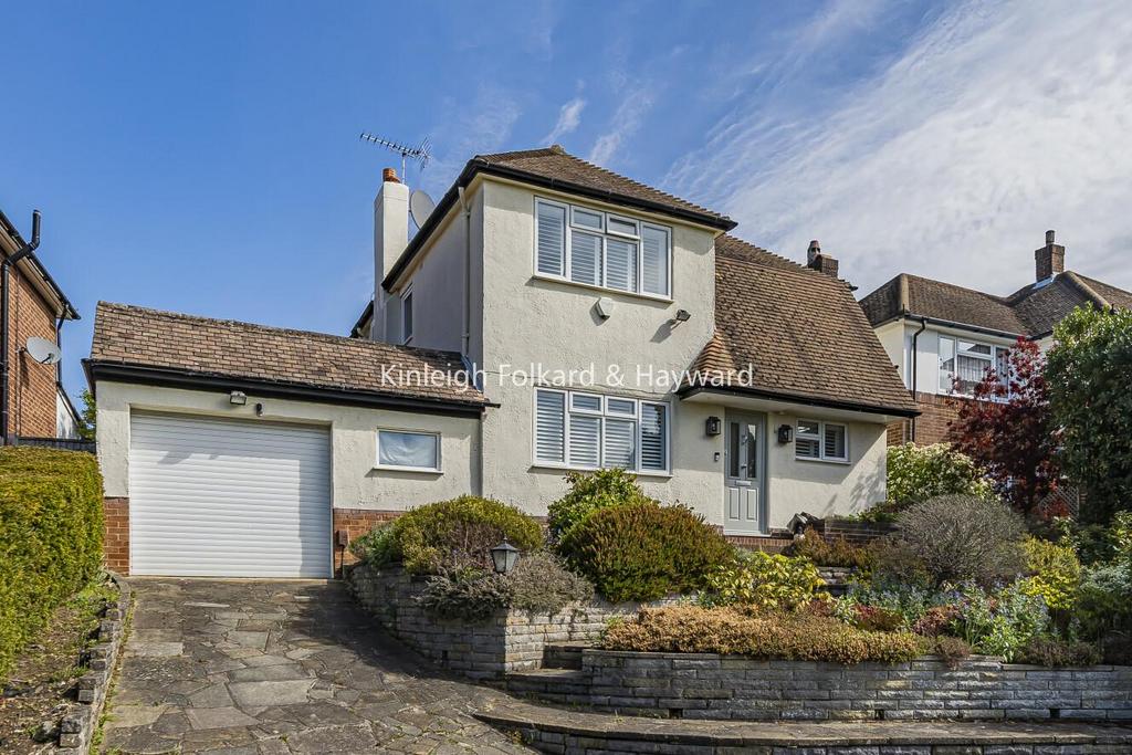 Kevington Drive, Chislehurst 4 bed detached house for sale £925,000
