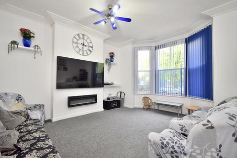 7 bedroom terraced house for sale, Highfield Street, Highfields, Leicester, LE2