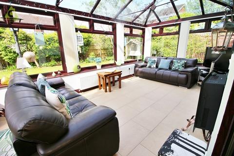 4 bedroom detached house for sale, Osprey Avenue, Westhoughton, BL5 2SL