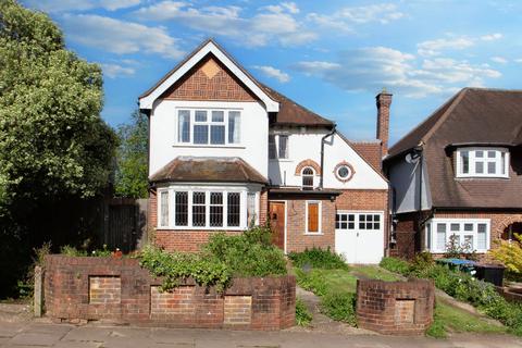 4 bedroom detached house for sale, Claygate Lane, Esher, KT10