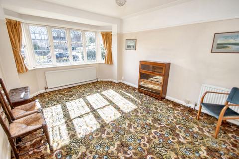 94 Claygate Lane, Esher, KT10 0BJ
