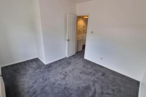 2 bedroom terraced house to rent, Kingshill Road,  Old Town,  SN1