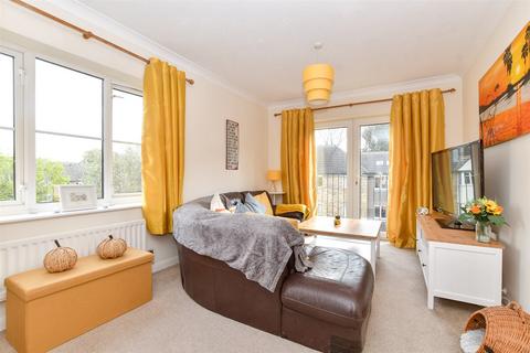 2 bedroom flat for sale, Sevenoaks Close, Belmont Heights, Sutton, Surrey