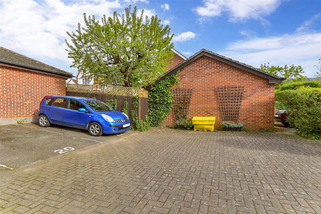 Driveway/Parking