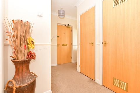 22 Sevenoaks Close, Sutton, SM2 6NL