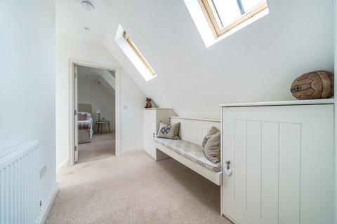 2 bedroom detached house for sale, Bluebell Lane, East Horsley, KT24