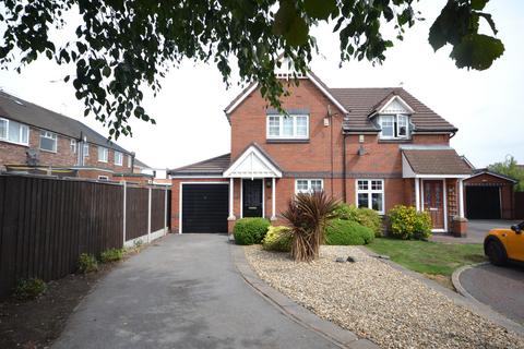 2 bedroom semi-detached house to rent, Hawarde Close, Newton-le-Willows, WA12