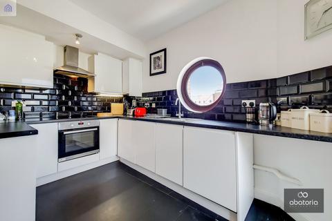 2 bedroom apartment for sale, Moran House, 82 Wapping Lane, London, E1W